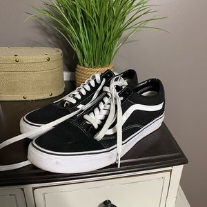 Old Skool vans. Men’s size 10